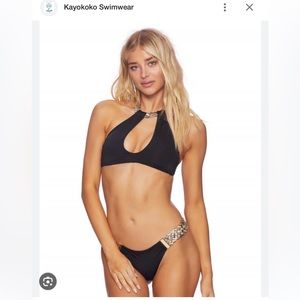 Beach bunny Alexa black hight neck swimsuit, 2 piece in Xs.